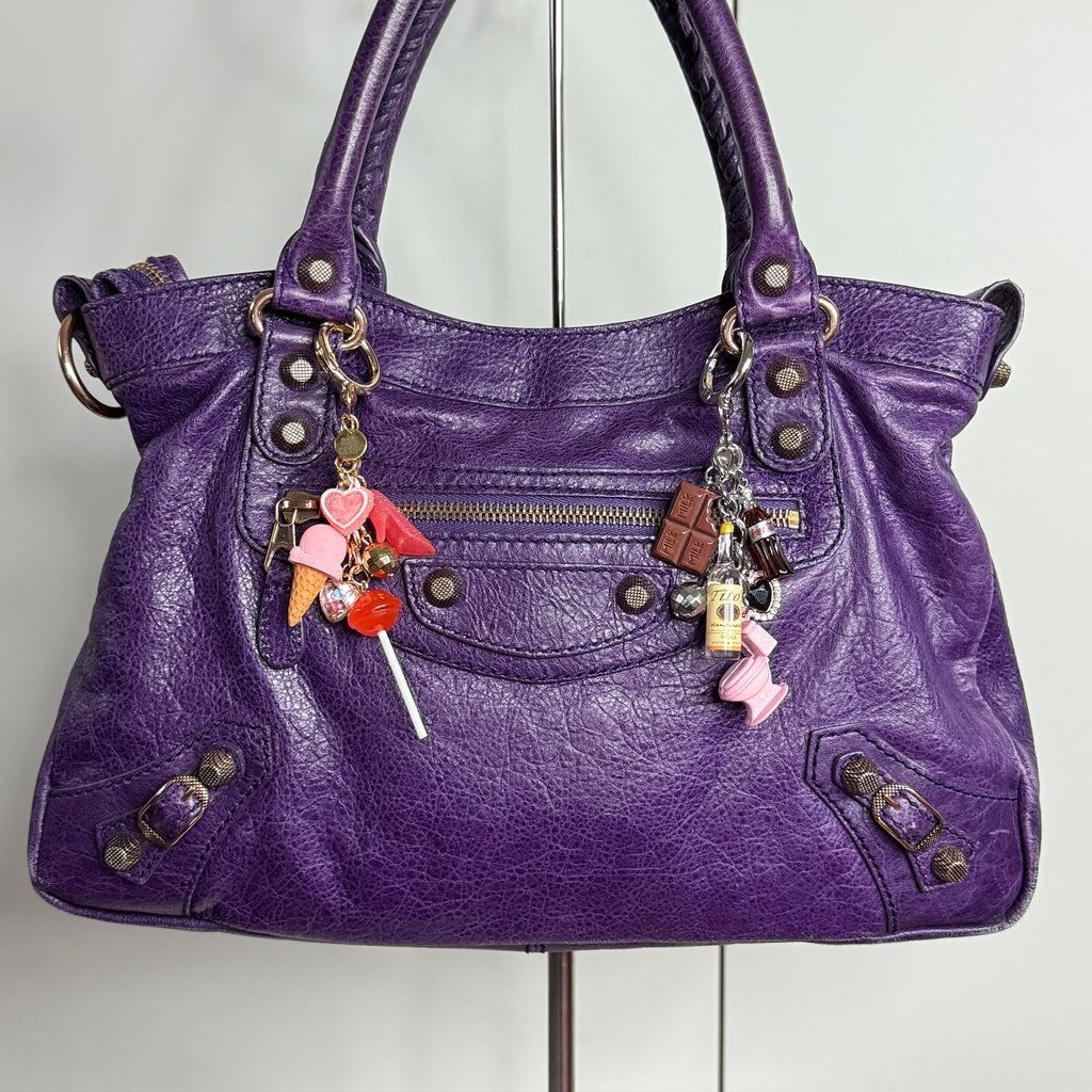 ONE-OF-ONE GOLD TRINKET BAG CHARM CHAIN- PINK HEARTS