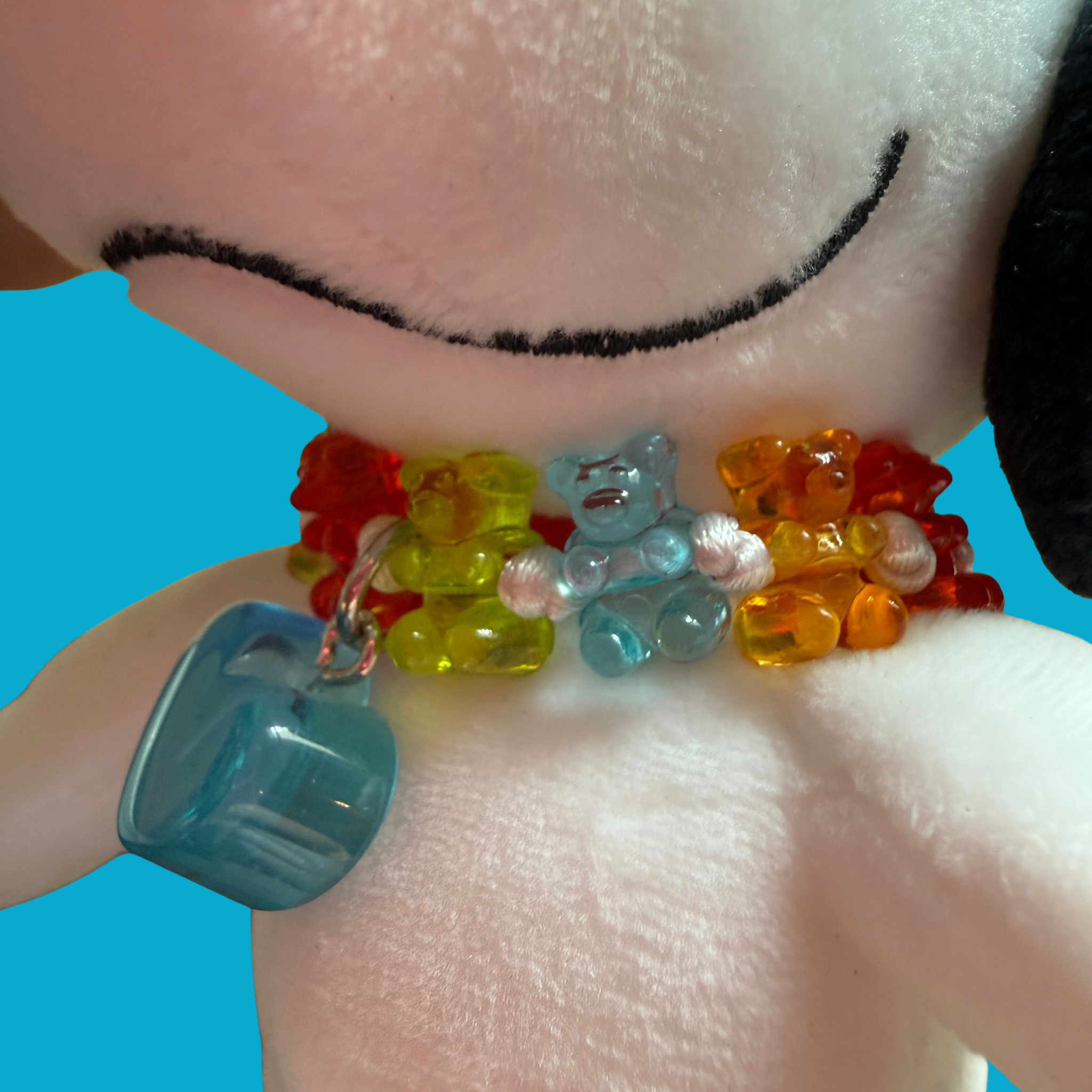 Gummy Bear Necklace Snoopy Plush - snoopy rar peanuts vintage keychain vintage charms for bag nostalgia vintage keychains y2k collectible - Bag Crap