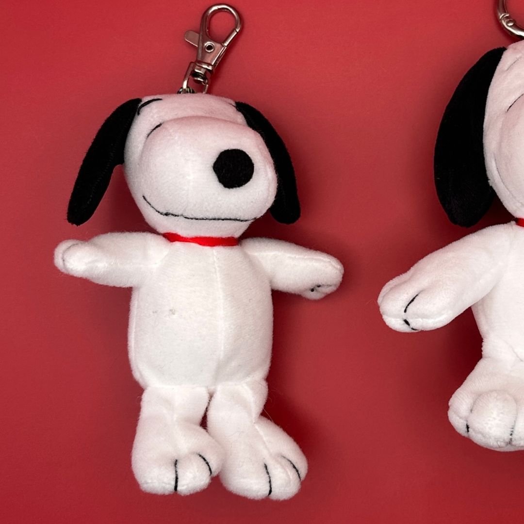 Snoopy  Clip  s: Small  Style Or Medium - snoopy rar peanuts vintage keychain vintage charms for bag nostalgia vintage keychains y2k collectible - Bag Crap