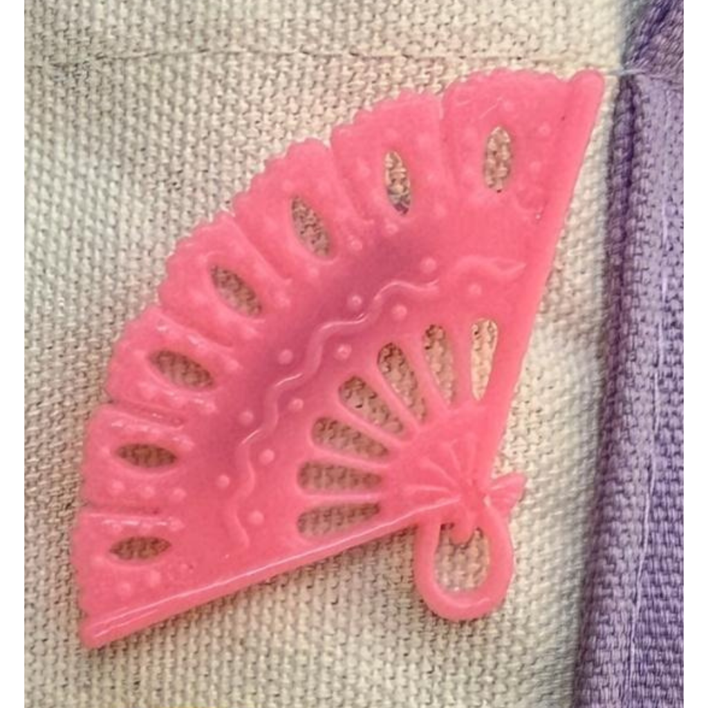 Vintage Pins & Brooches: Collection I