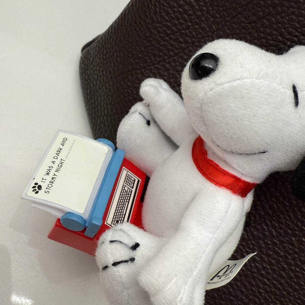 5” Vintage Typewriter Snoopy Plushie Bag Charm