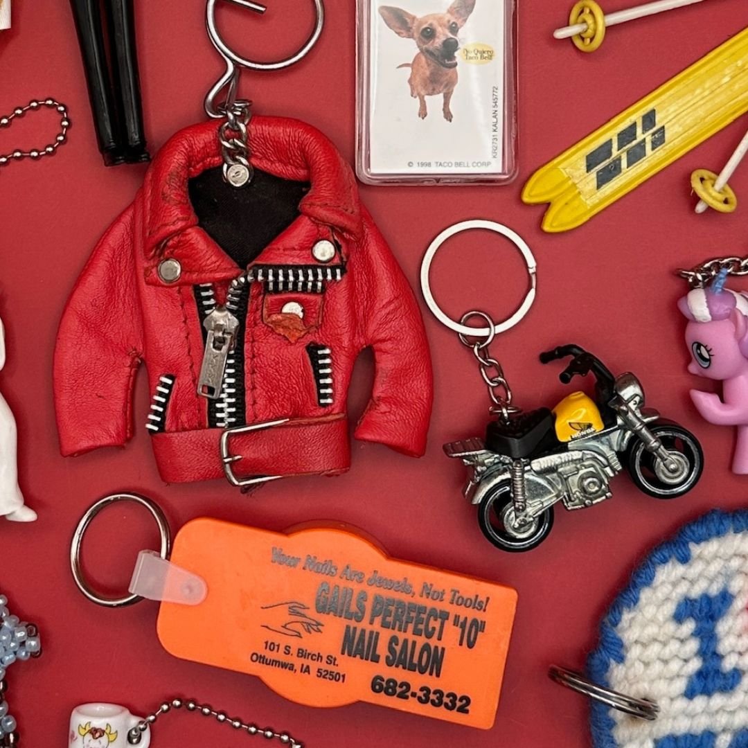 1980s-   s &  s: Drop 46 -  vintage keychain vintage charms for bag nostalgia vintage keychains y2k collectible - Bag Crap