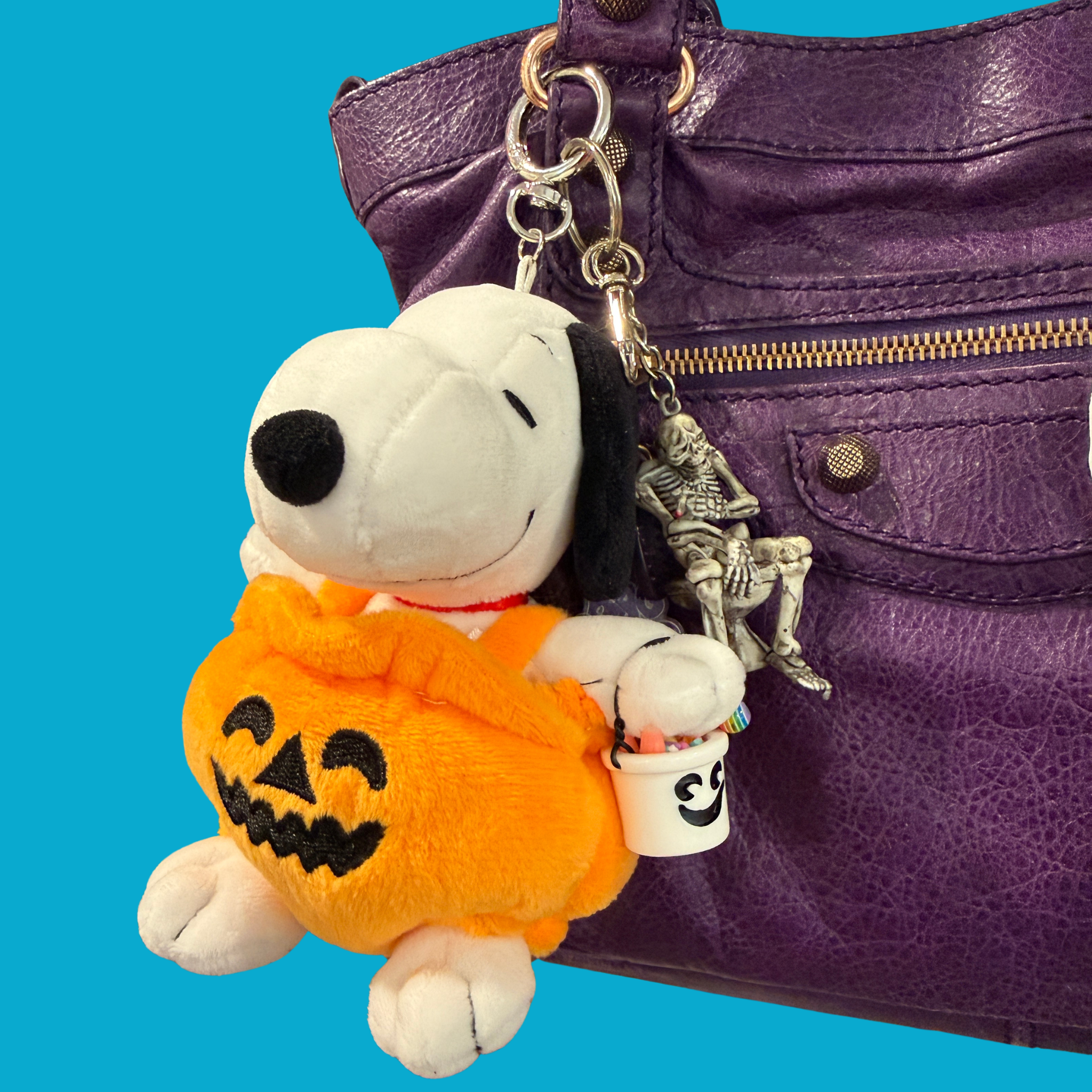 Snoopy Halloween Pumpkin Plush - snoopy rar peanuts vintage keychain vintage charms for bag nostalgia vintage keychains y2k collectible - Bag Crap