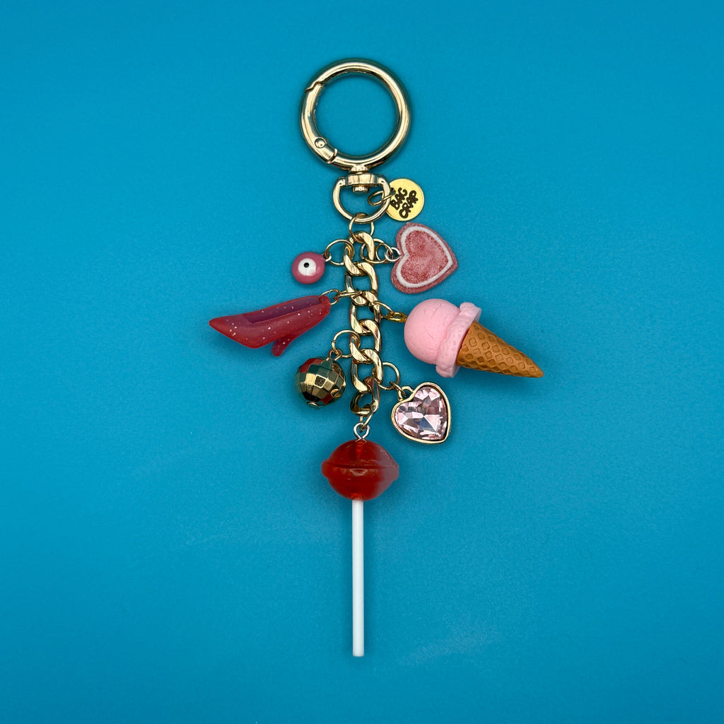ONE-OF-ONE GOLD TRINKET BAG CHARM CHAIN- PINK HEARTS