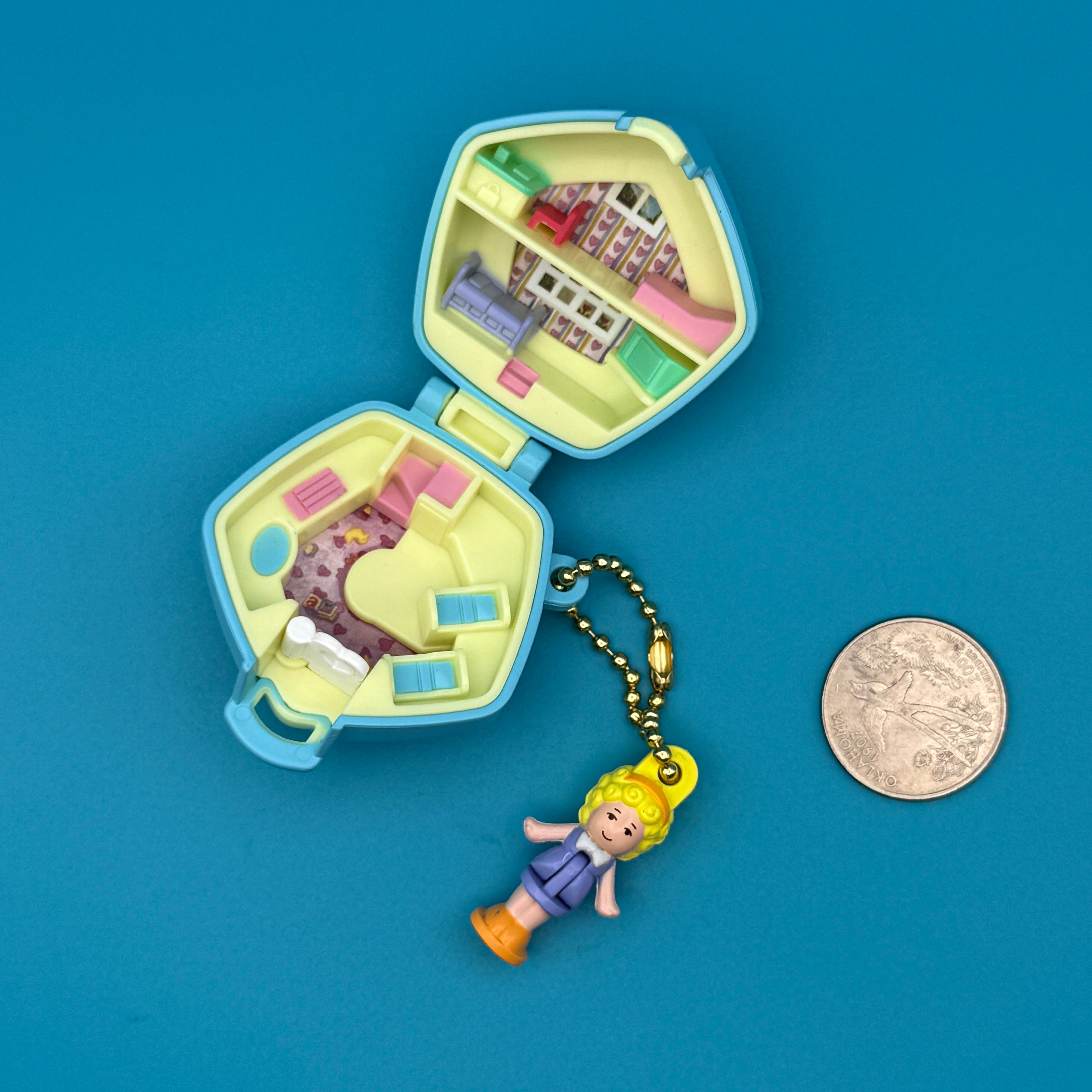 Mini Retro Polly Pocket -  vintage keychain vintage charms for bag nostalgia vintage keychains y2k collectible - Bag Crap
