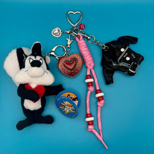 One-of-One  Pepé Le Pew Plush    Pack - vintage bag charm packs nostalgia vintage y2k vintage keychain vintage charms for bag nostalgia vintage keychains y2k collectible - Bag Crap