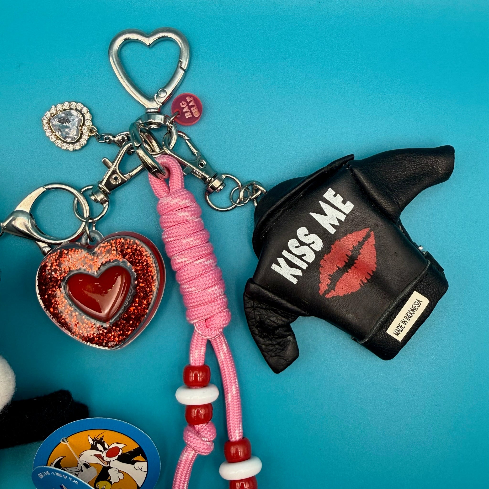 One-of-One  Pepé Le Pew Plush    Pack -  vintage keychain vintage charms for bag nostalgia vintage keychains y2k collectible - Bag Crap