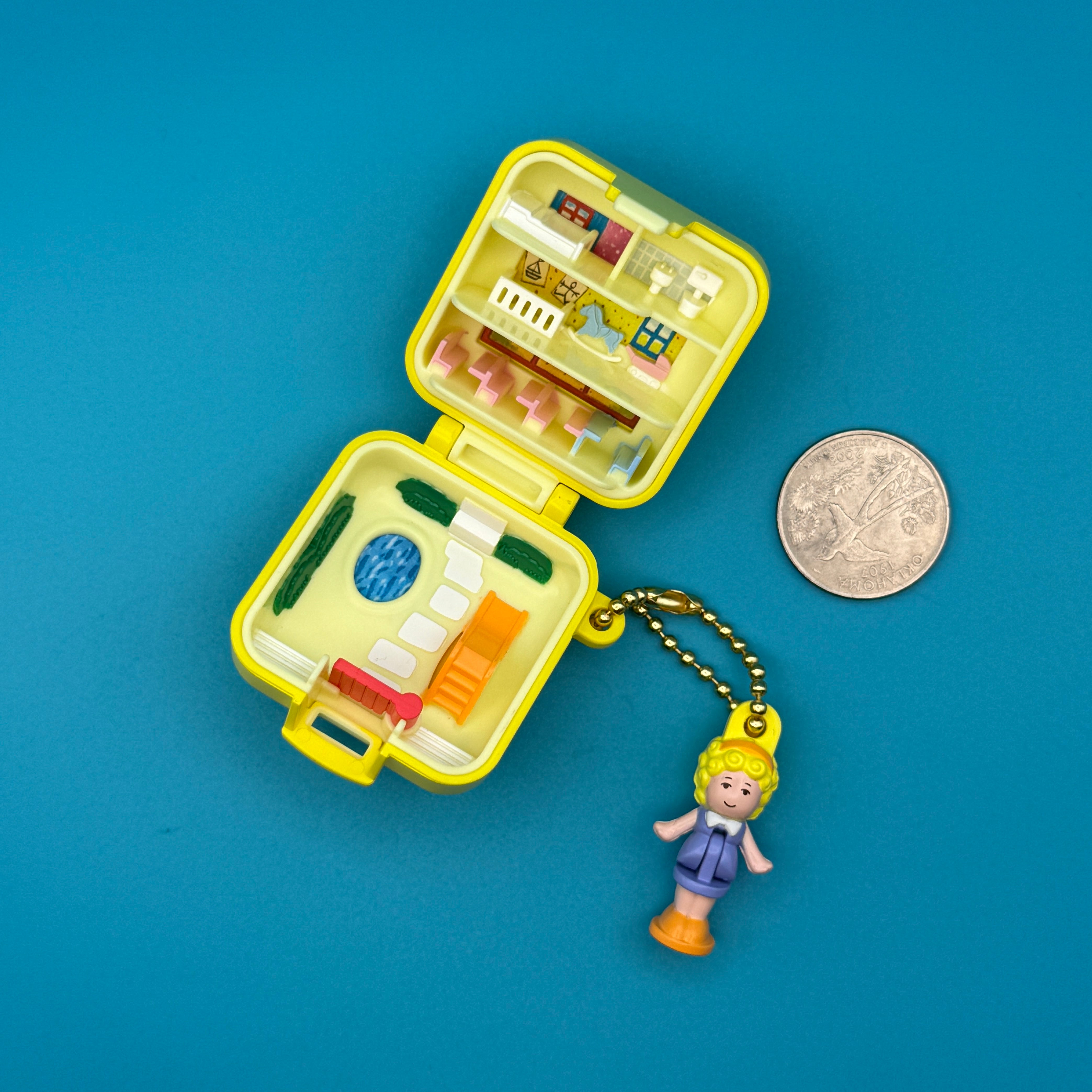 Mini Retro Polly Pocket -  vintage keychain vintage charms for bag nostalgia vintage keychains y2k collectible - Bag Crap