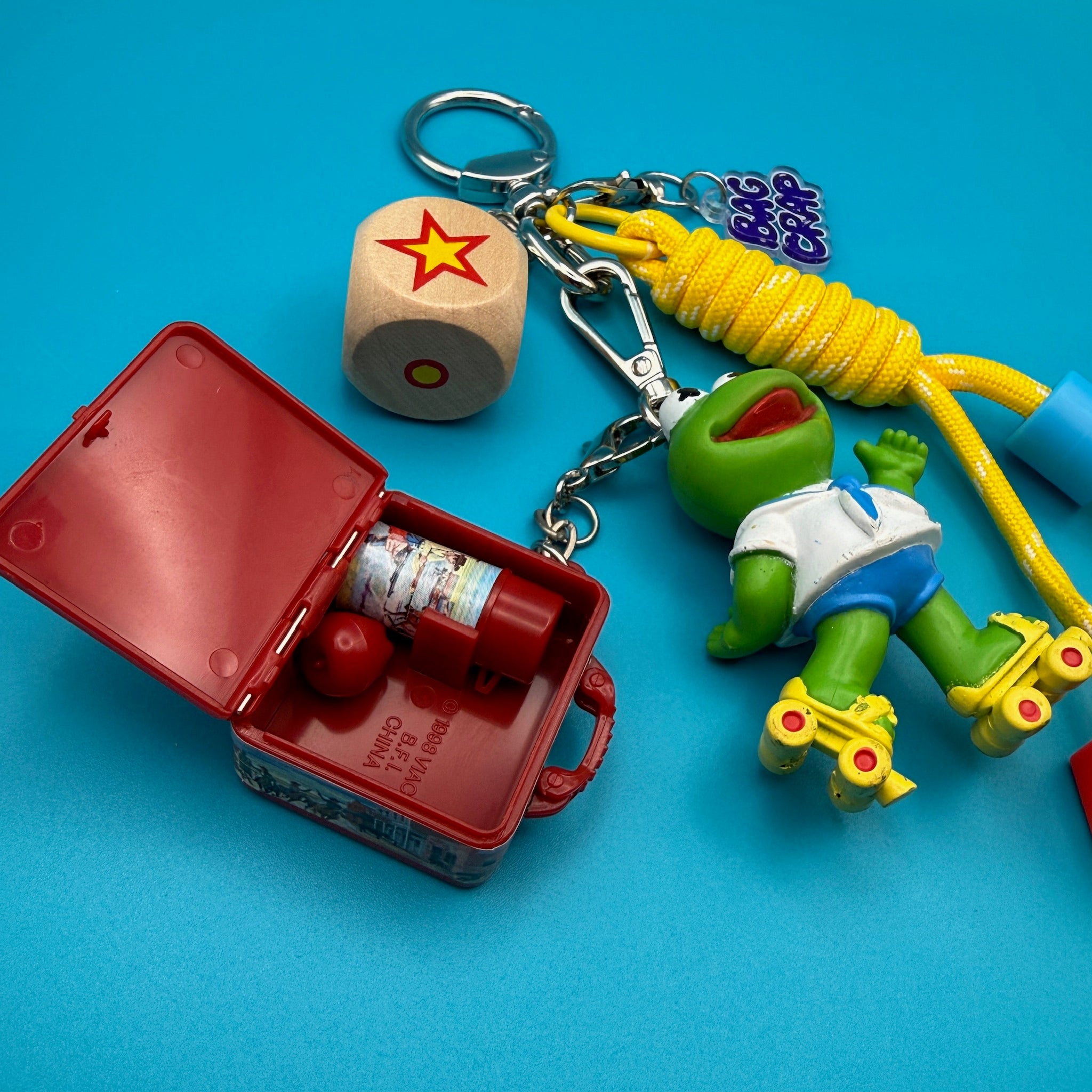One-of-One  1980s    Pack — Kermit the Frog, Mini Lunchbox -  vintage keychain vintage charms for bag nostalgia vintage keychains y2k collectible - Bag Crap