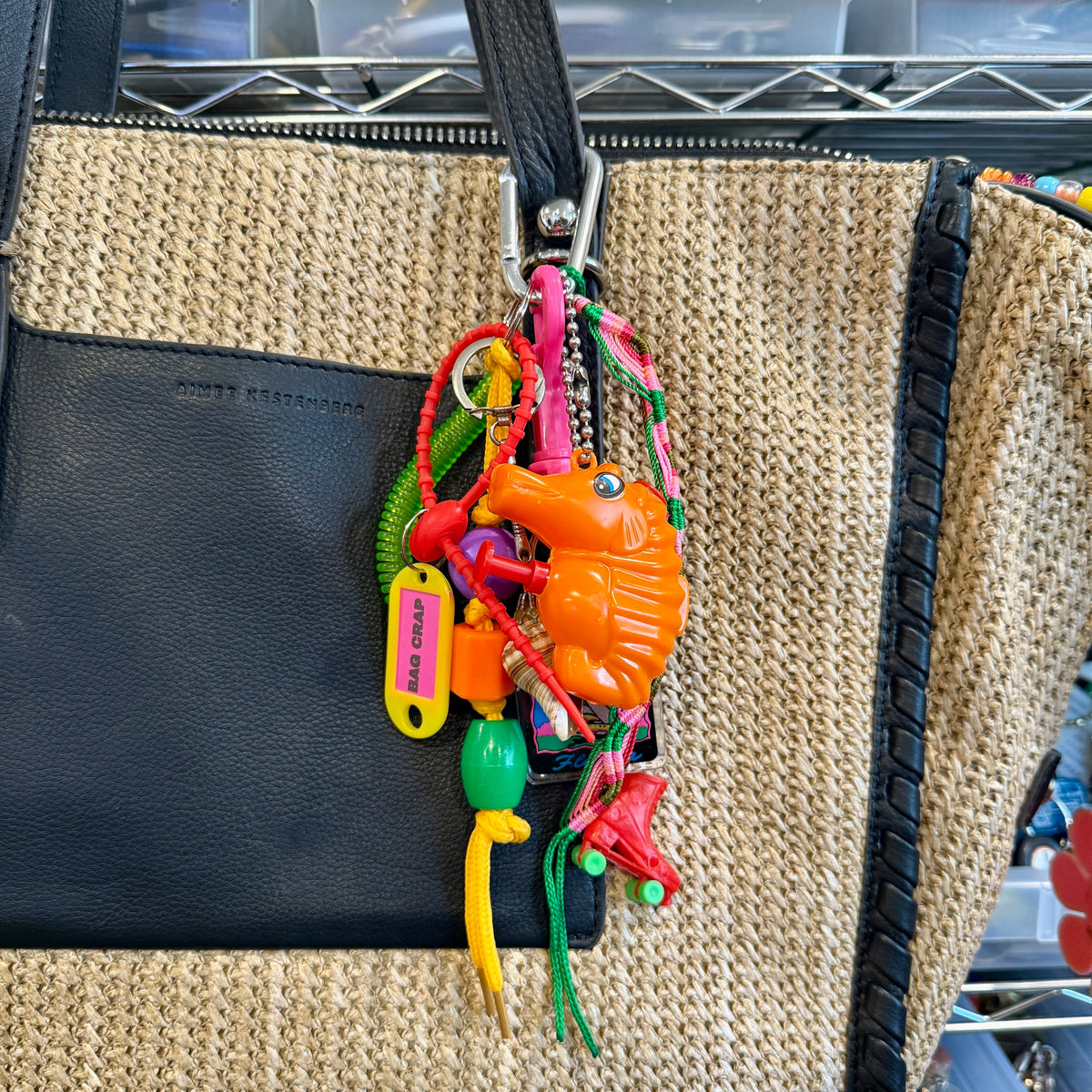 Seahorse Squirt Gun 80s    &  Pack -  vintage keychain vintage charms for bag nostalgia vintage keychains y2k collectible - Bag Crap