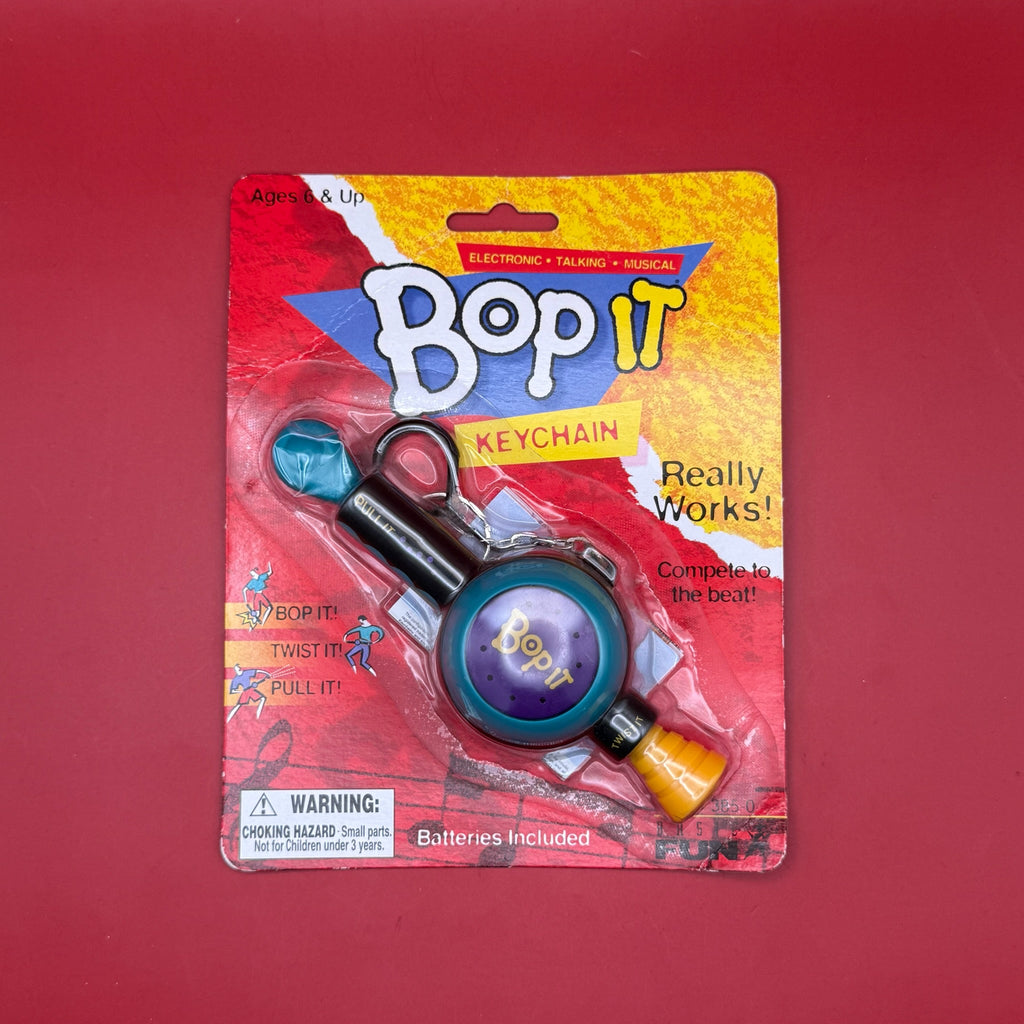 NIB Y2K Vintage Keychain: Bop It Toy Keychain