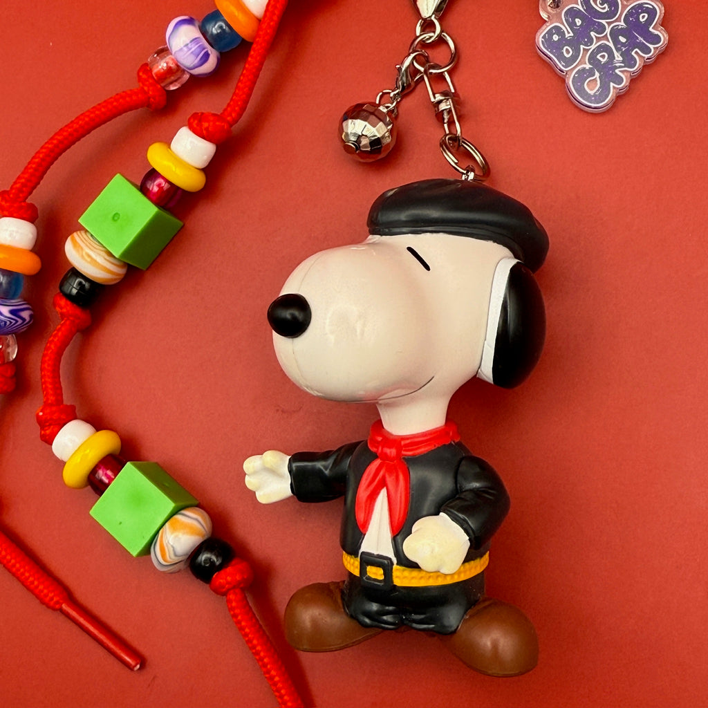 Vintage 1999 McDonald's Happy Meal Argentina Snoopy Charm Pack