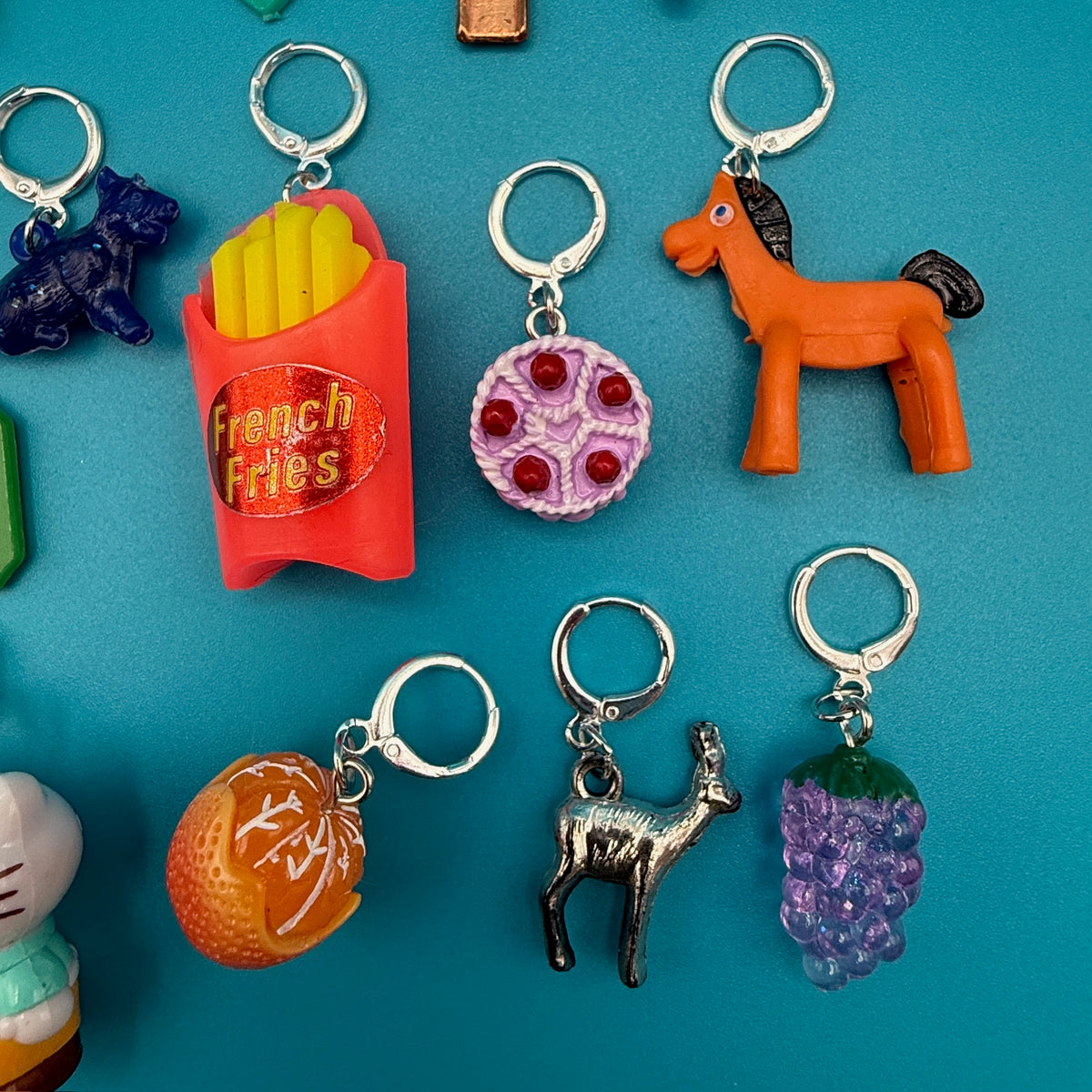 Sterling Silver Plated Trinket s: Drop V - hello kitty sanrio japan kawaii rare vintage keychain vintage charms for bag nostalgia vintage keychains y2k collectible - Bag Crap