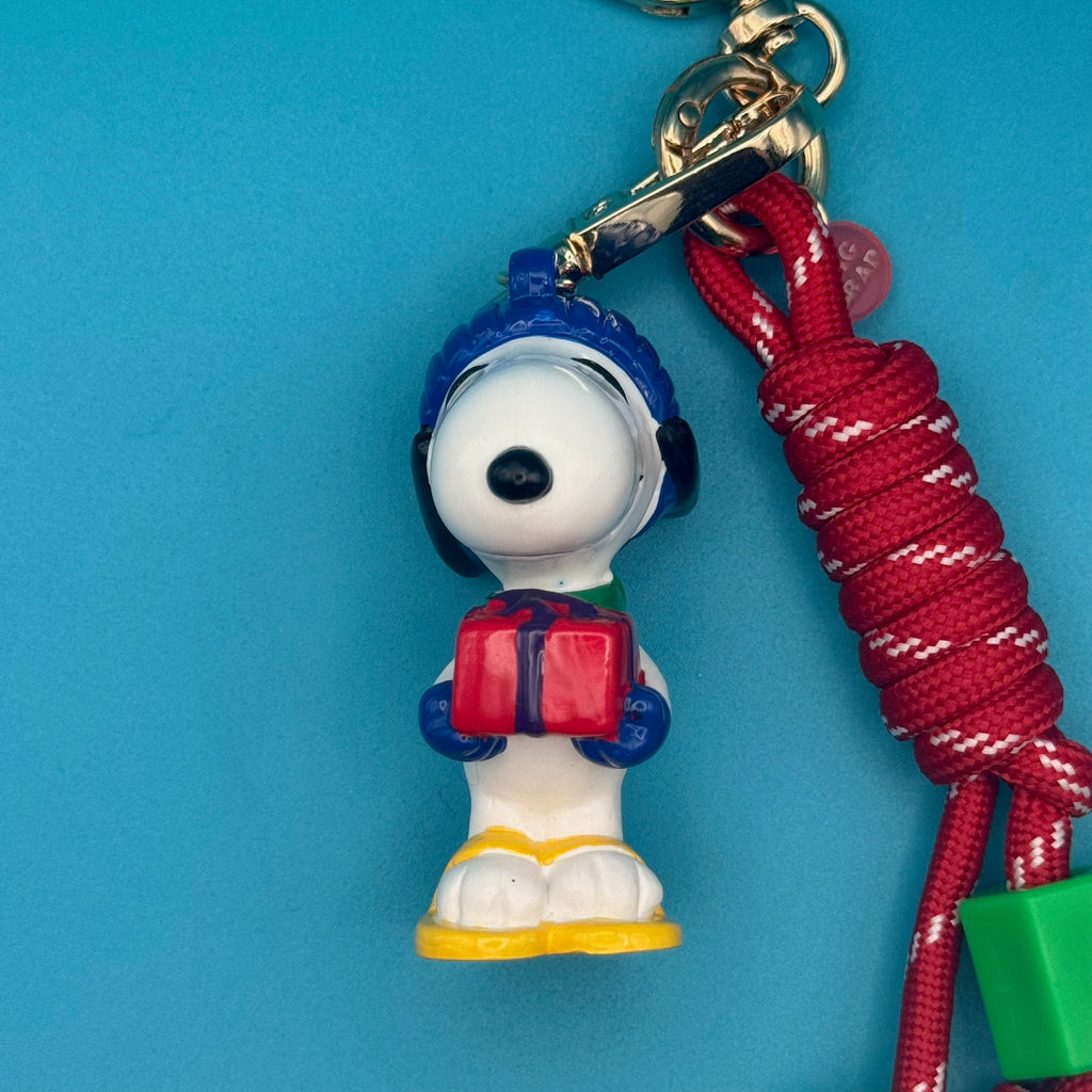 Vintage Holiday Christmas Present Snoopy Bag Charm Pack