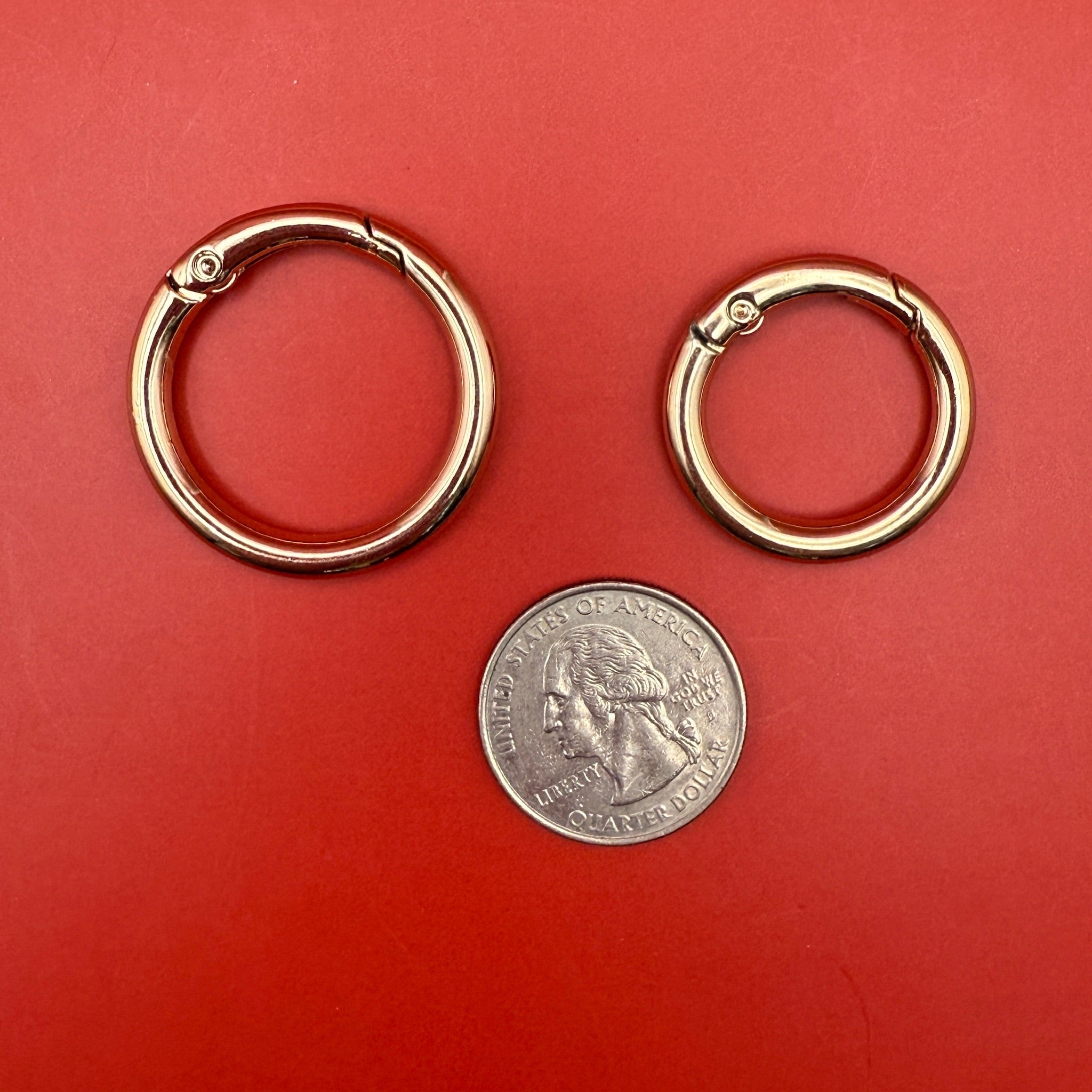 Light Gold Metal Circle Spring Clips - 2 pack - clips carabiners charms keychains bag designer vintage keychain vintage charms for bag nostalgia vintage keychains y2k collectible - Bag Crap